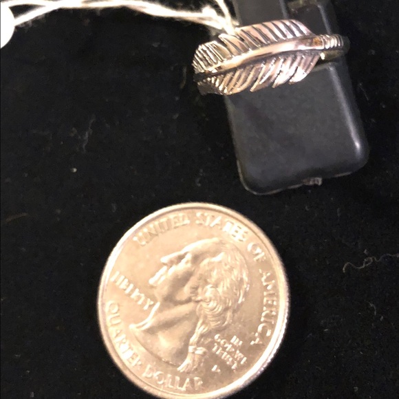 Sterling Silver Feather Ring size 7 ~ - Picture 2 of 2